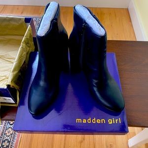 Black Madden Girl Boots; Women’s 9.5 - brand new, never worn